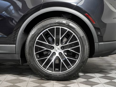 Certified 2025 Porsche Macan 4 Electric w/ Premium Package AWD/4WD image 14