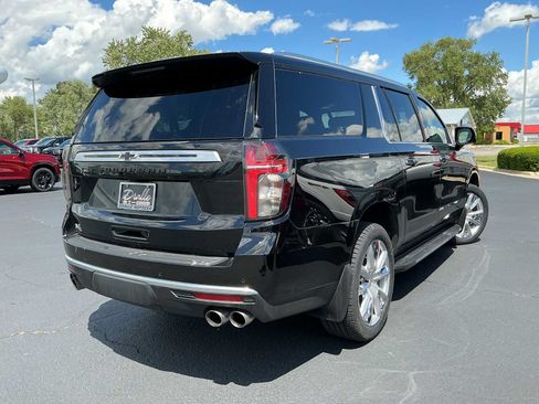 Used 2024 Chevrolet Suburban High Country AWD/4WD image 4