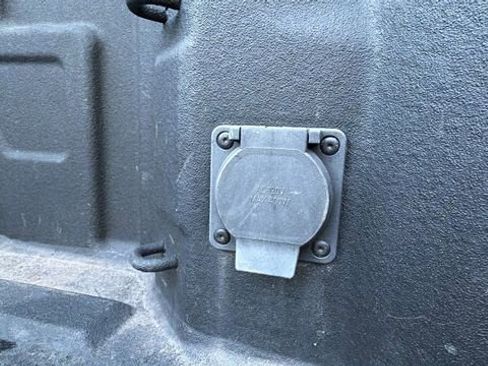 Used 2022 Chevrolet Silverado 1500 Custom image 22