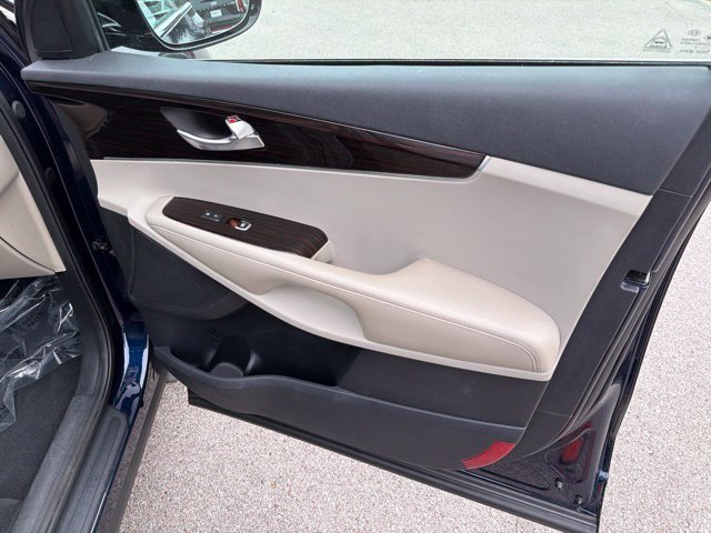 Used 2020 Kia Sorento S FWD image 43