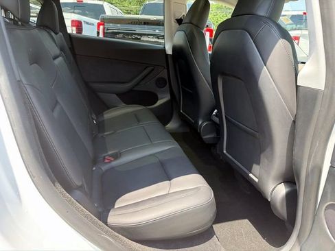 Used 2023 Tesla Model Y Long Range AWD/4WD image 19