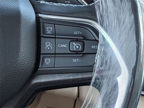 New 2025 Jeep Grand Cherokee L Limited image 18