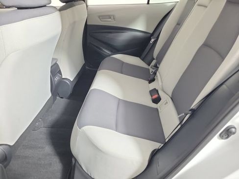 Used 2025 Toyota Corolla LE FWD image 12