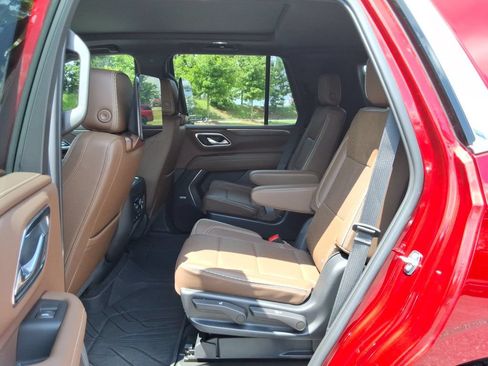 Certified 2023 Chevrolet Tahoe High Country w/ Advanced Technology Package AWD/4WD image 20