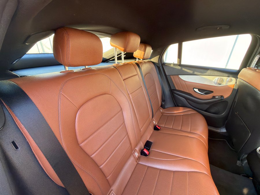 Used 2020 Mercedes-Benz GLC 300 4MATIC Coupe image 37