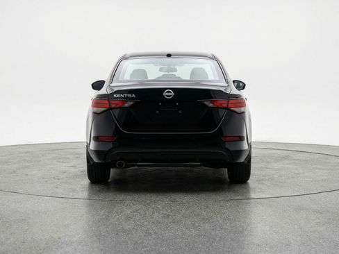 Used 2025 Nissan Sentra SV image 7