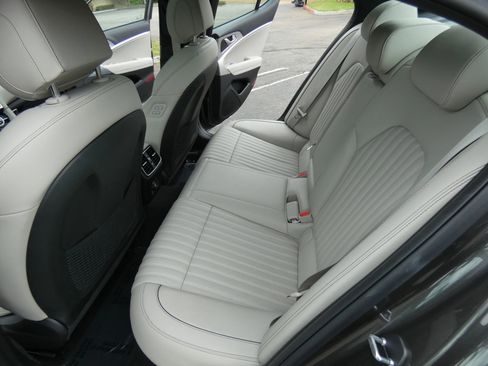 Used 2023 Genesis G70 2.0T w/ Sport Prestige Package image 38