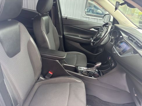 Used 2020 Buick Encore GX Preferred w/ Cold Weather Comfort Package image 17