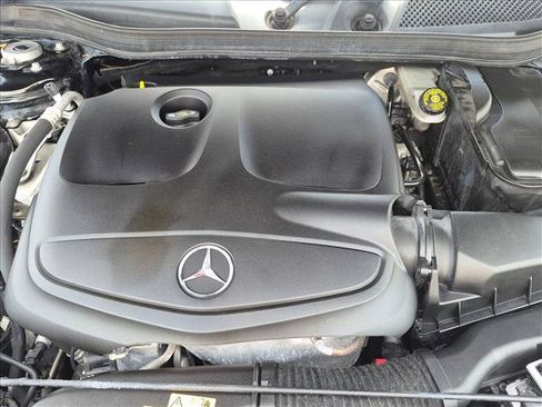Used 2017 Mercedes-Benz GLA 250 image 21