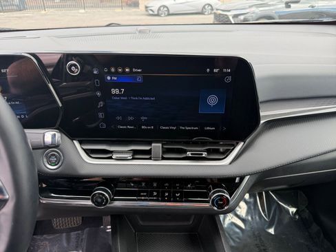 Used 2025 Chevrolet Equinox LT image 17