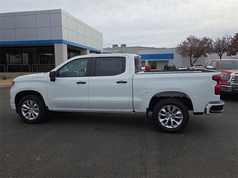 New 2026 Chevrolet Silverado 1500 Custom image 2