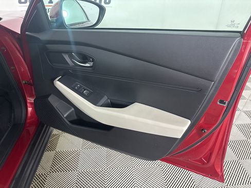 Used 2025 Honda Accord LX image 25