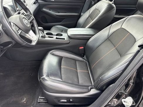 Used 2021 Nissan Altima 2.5 SR FWD image 8