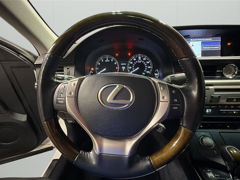 Used 2013 Lexus ES 350 w/ Luxury Pkg FWD image 23