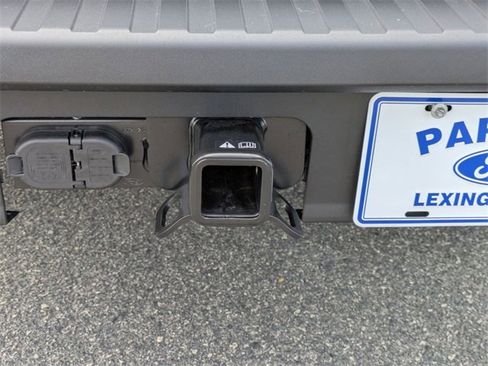 New 2025 Ford Maverick XLT w/ XLT Luxury Package image 32