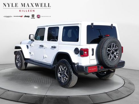 New 2026 Jeep Wrangler Unlimited Sahara AWD/4WD image 14