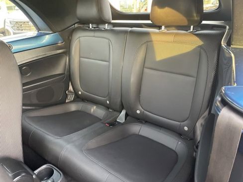 Used 2018 Volkswagen Beetle 2.0T S image 9