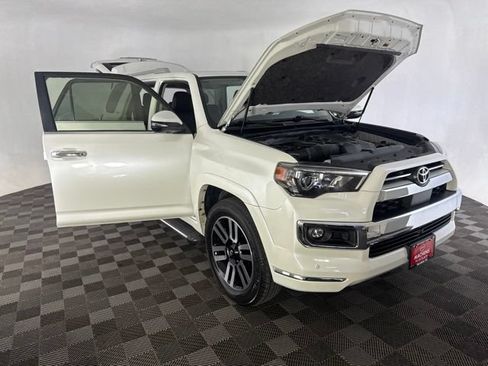 Used 2022 Toyota 4Runner Limited AWD/4WD image 12