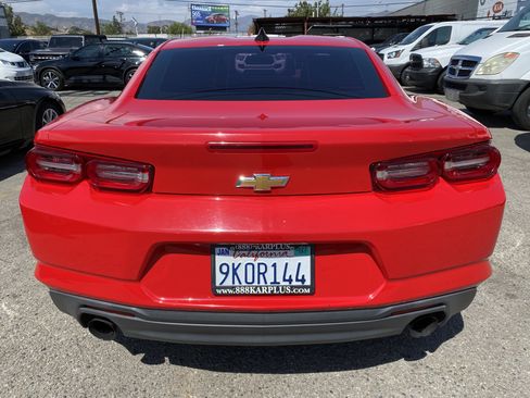 Used 2021 Chevrolet Camaro LT RWD image 10