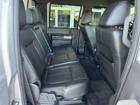 Used 2011 Ford F250 Lariat w/ Lariat Interior Pkg image 20