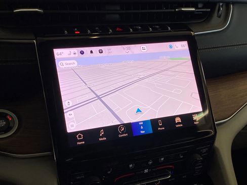 Used 2022 Jeep Grand Cherokee L Summit w/ Advanced Protech Group IV image 26