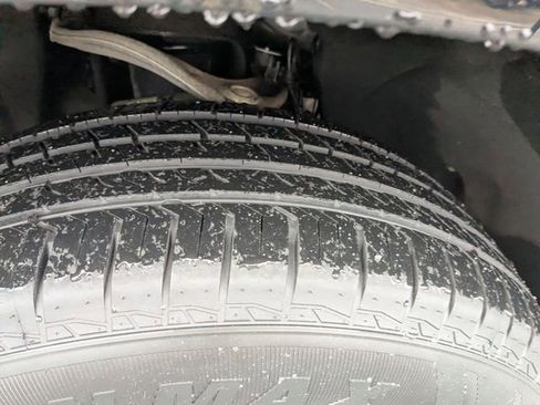 Used 2021 Chevrolet Suburban LT w/ Rear Media and Nav Package image 11