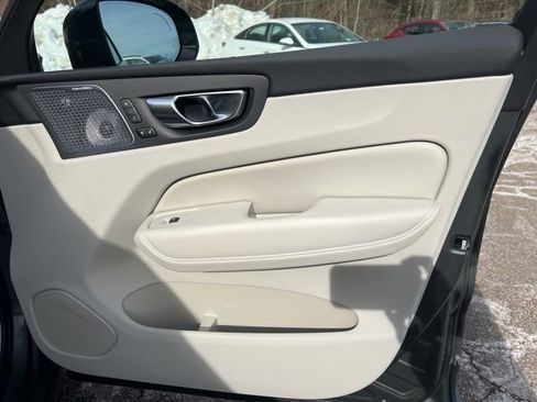 New 2026 Volvo XC60 B5 Ultra w/ Climate Package image 14
