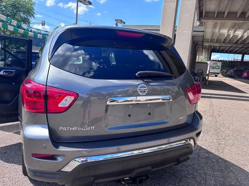 Used 2019 Nissan Pathfinder S AWD/4WD image 14