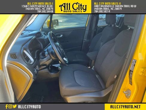 Used 2015 Jeep Renegade Latitude w/ Popular Equipment Group AWD/4WD image 14