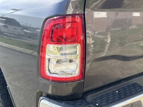 Used 2020 RAM 2500 Tradesman w/ Chrome Appearance Group image 6