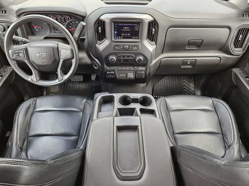 Used 2023 Chevrolet Silverado 1500 Custom Trail Boss AWD/4WD image 31