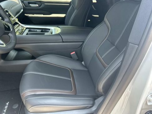 New 2026 Nissan Armada SL w/ Captain's Chari Seat Package AWD/4WD image 16