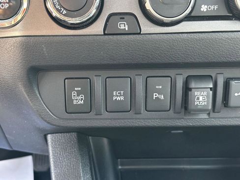 Used 2023 Toyota Tacoma TRD Sport w/ Advanced Technology Package AWD/4WD image 25