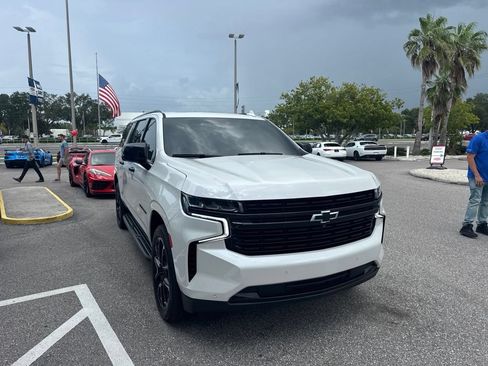 Used 2023 Chevrolet Suburban RST w/ Luxury Package RWD image 6