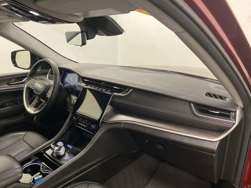 Used 2022 Jeep Grand Cherokee L Limited w/ Luxury Tech Group II image 29