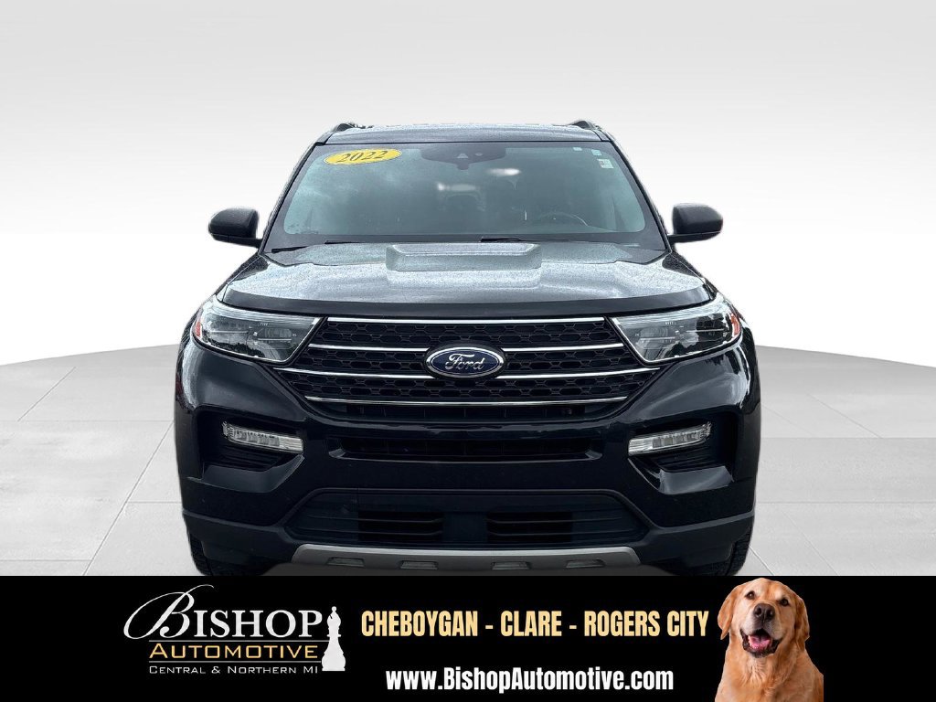 Used 2022 Ford Explorer XLT w/ Equipment Group 202A AWD/4WD image 12