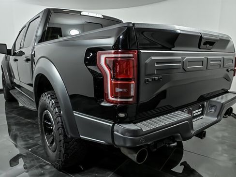 Used 2017 Ford F150 Raptor w/ Equipment Group 802A Luxury AWD/4WD image 7