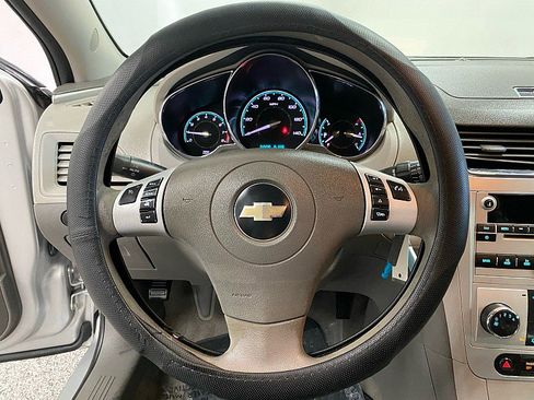 Used 2011 Chevrolet Malibu LS image 13