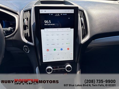 Used 2021 Ford Edge SEL w/ Cargo Accessory Package AWD/4WD image 17
