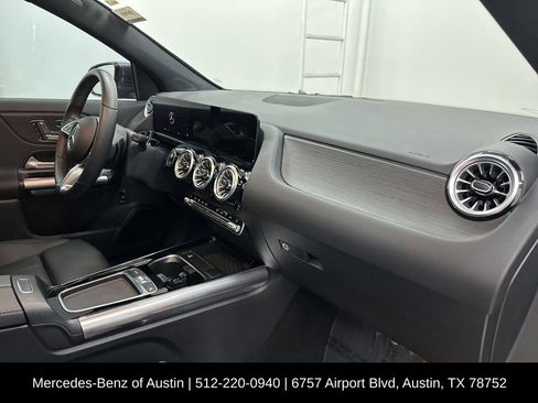 Certified 2025 Mercedes-Benz GLA 250 image 30