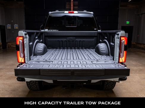 Used 2026 Ford F250 Platinum image 9