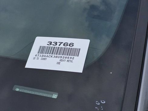 Used 2025 Toyota Camry XSE FWD image 19