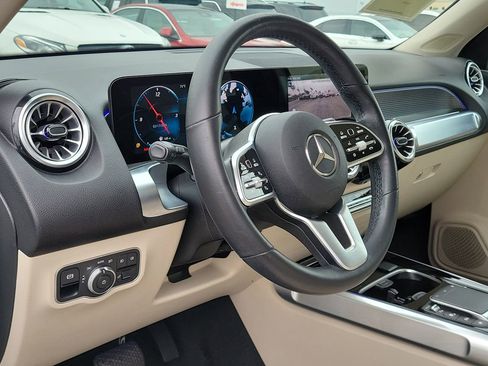 Used 2022 Mercedes-Benz GLB 250 GLB 250 image 20