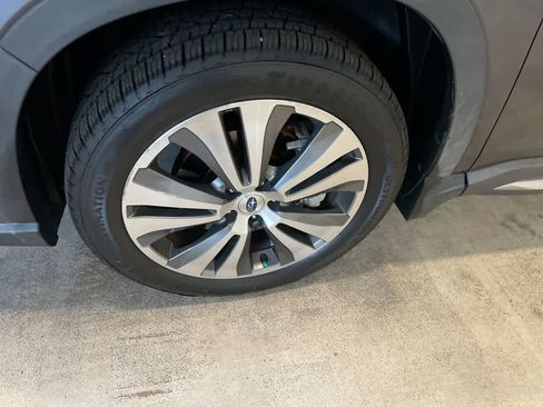 Used 2020 Subaru Ascent Limited w/ Technology Package AWD/4WD image 10