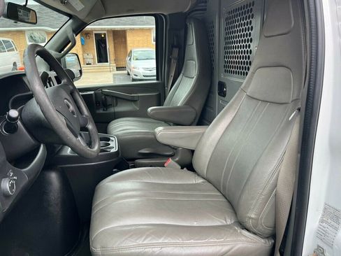 Used 2018 GMC Savana 2500 Extended image 35