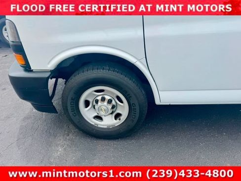Used 2020 Chevrolet Express 2500 Extended w/ Driver Convenience Package RWD image 30