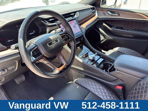 Used 2025 Jeep Grand Cherokee L Summit w/ Obsidian Package AWD/4WD image 12