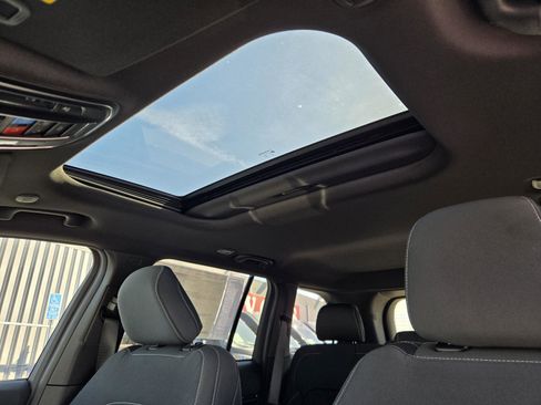 New 2026 Jeep Grand Cherokee Laredo X image 22