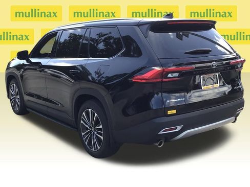 Used 2024 Toyota Grand Highlander AWD Hybrid image 8