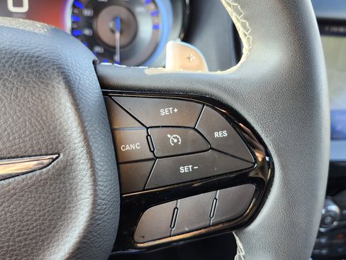 Used 2023 Chrysler 300 S image 35